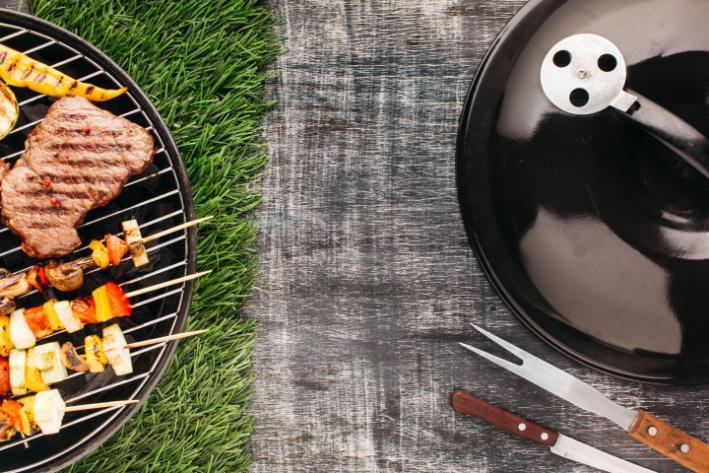 3. Cadouri dragobete pentru barbati - gratar, mancare, iarba