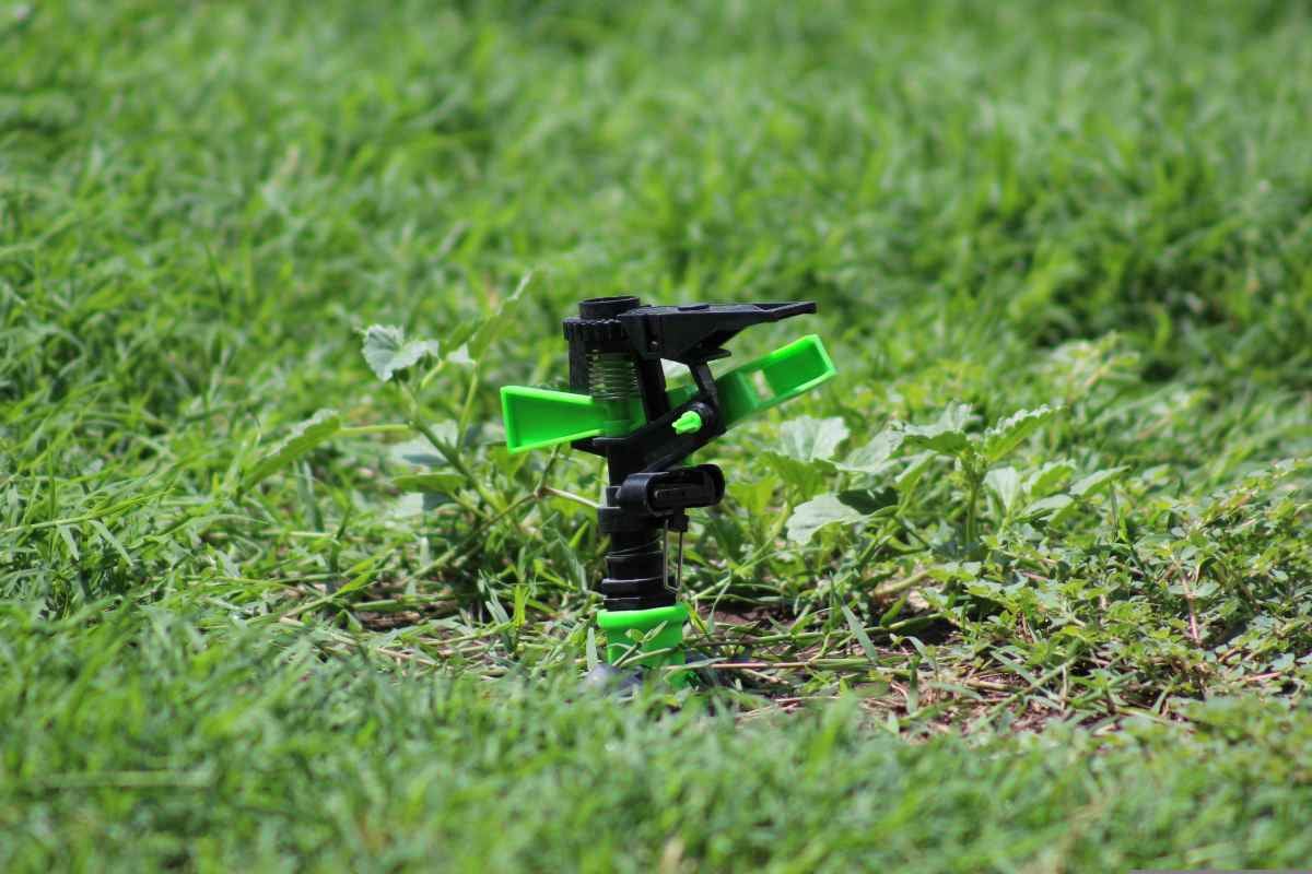 4. Instalatii de irigat gazonul - componente si planificare_Instalatie pentru irigarea gazonului