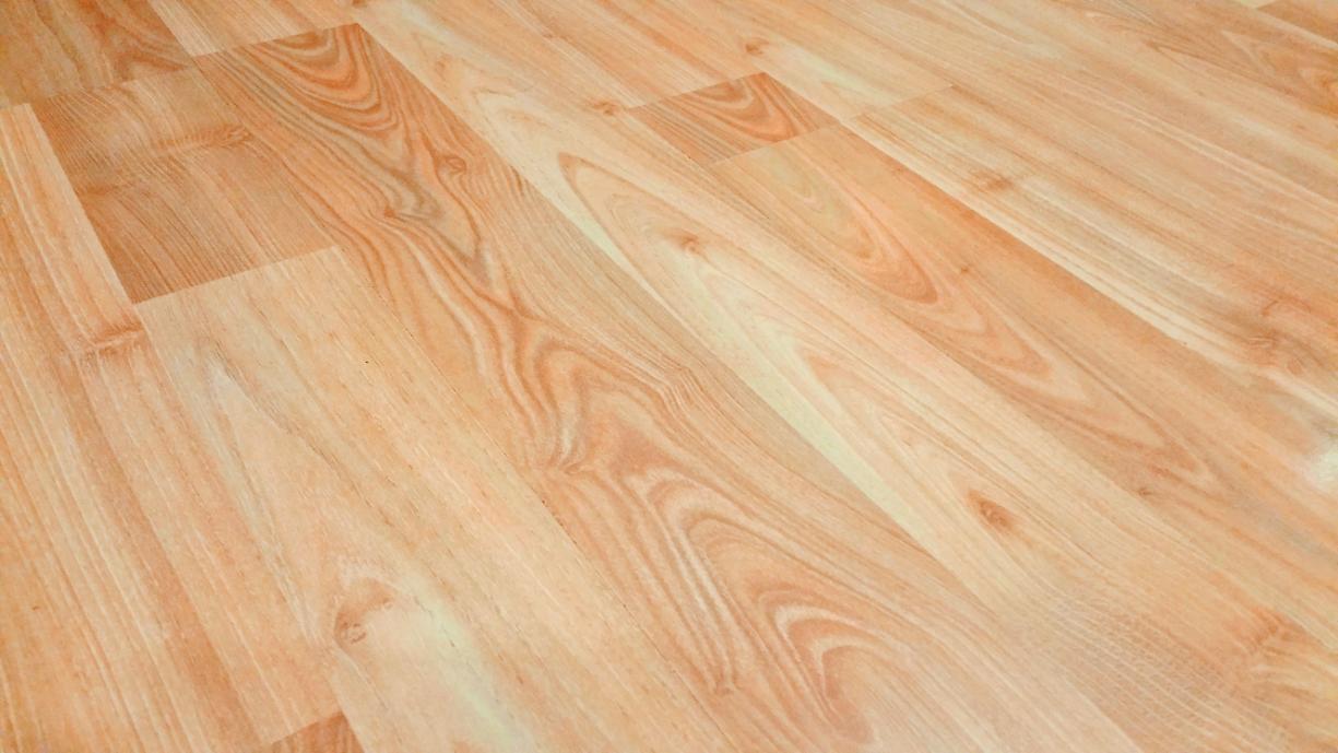 4. Montare parchet laminat - parchet laminat