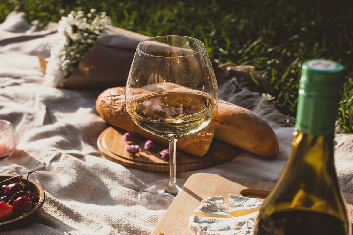 5. Asocierea vinului cu mancarea- ce se mananca cu vin